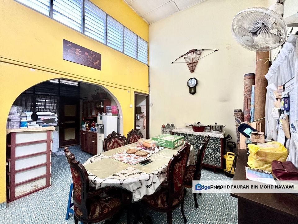 Taman Universiti 1 Storey Terrace CHEAPEST Petaling Jaya For Sale, Selangor, Petaling Jaya