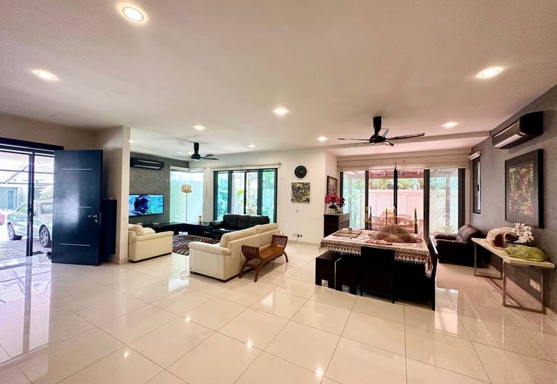 Bangi Lakehill Villas