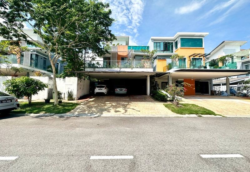 Bangi Lakehill Villas