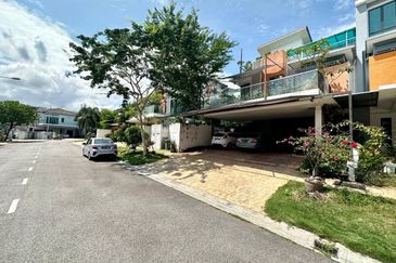 Bangi Lakehill Villas