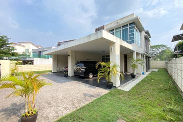 Avenue 6, Bandar Tun Hussein Onn