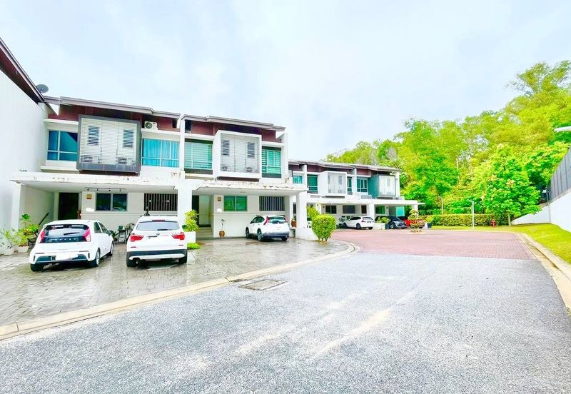 Symphony Hills Schumann