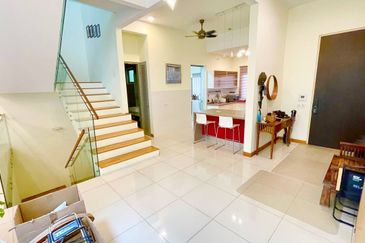 Symphony Hills Schumann