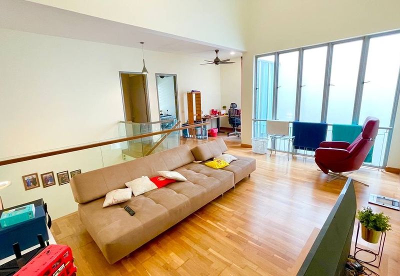 Symphony Hills Schumann