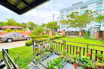 Seksyen 3, Shah Alam