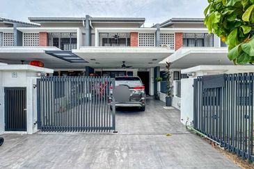 Elmina Green Three @ City of Elmina