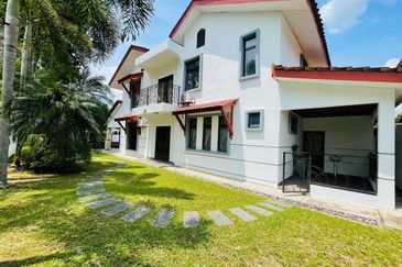 BANDAR ENSTEK (JENTAYU)