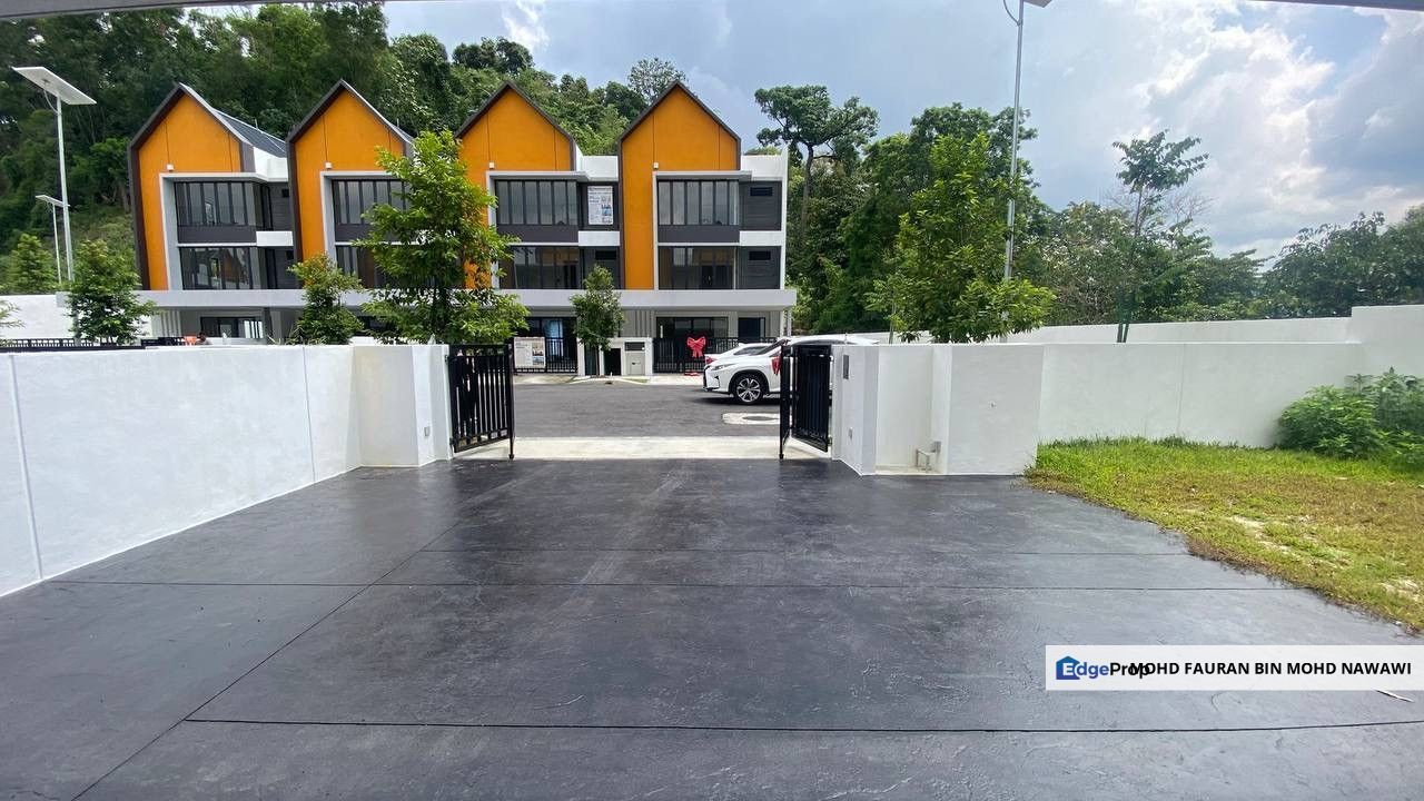 East 57(Residensi Laman Timur) 3 Storey Terrace Superlink END LOT+BARE UNIT Taman Melawati Kuala Lumpur For Sale, Kuala Lumpur, Taman Melawati