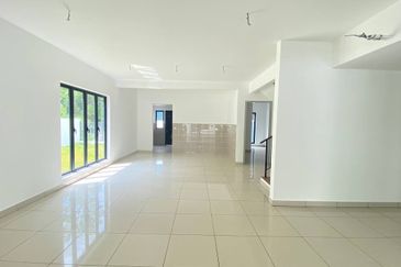 East 57 (Residensi Laman Timur)