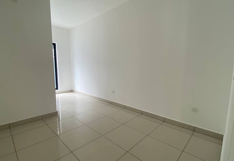 East 57 (Residensi Laman Timur)