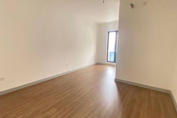 East 57 (Residensi Laman Timur)