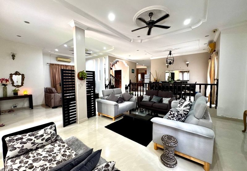 Putra Hill Residency