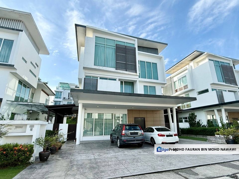 Jacaranda Garden Residence 3 Storey Bungalow RENOVATED Cyberjaya For Sale, Selangor, Cyberjaya