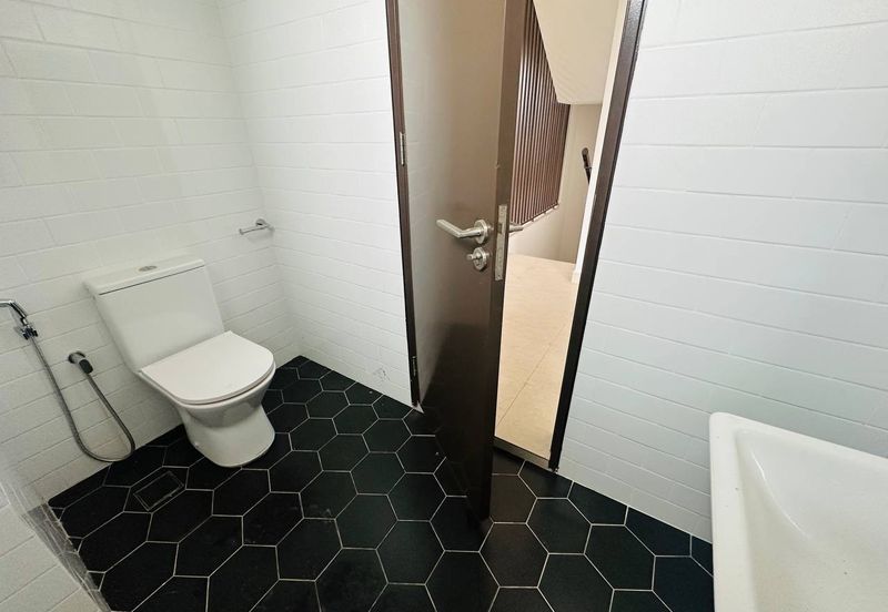 The Mulia Residences 3 Storey Terrace END LOT Cyberjaya For Sale