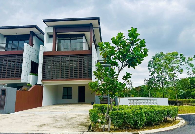 The Mulia Residences 3 Storey Terrace END LOT Cyberjaya For Sale