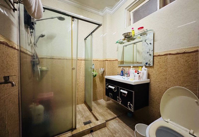 Seksyen 4, Shah Alam