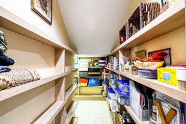 Symphony Hills Schumann