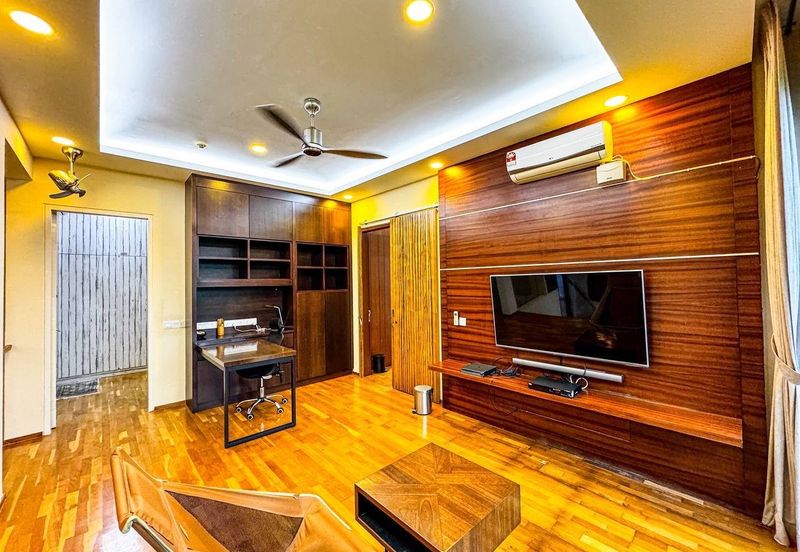 Symphony Hills Schumann