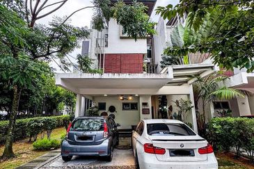 Symphony Hills Schumann