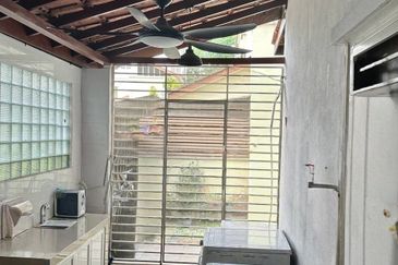 Seksyen 4, Shah Alam