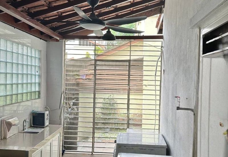 Seksyen 4, Shah Alam