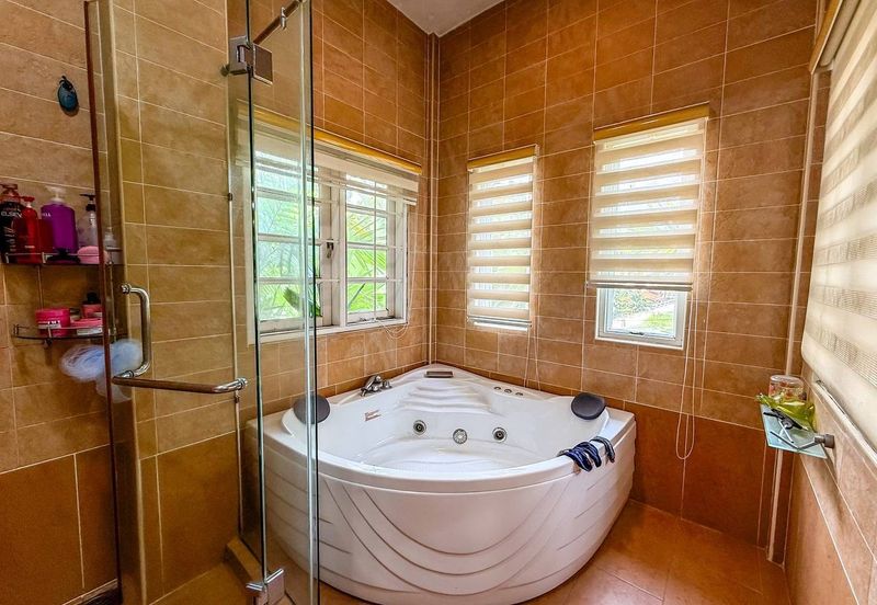 Seksyen 8, Kota Damansara