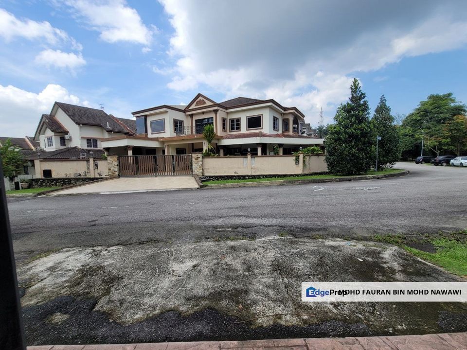 Usj 3 Double Storey Bungalow SWIMMING POOL Subang Jaya For Sale, Selangor, Subang Jaya