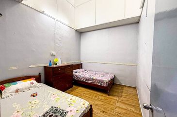 Seksyen 18, Shah Alam