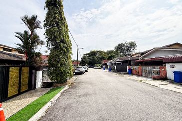 Seksyen 18, Shah Alam