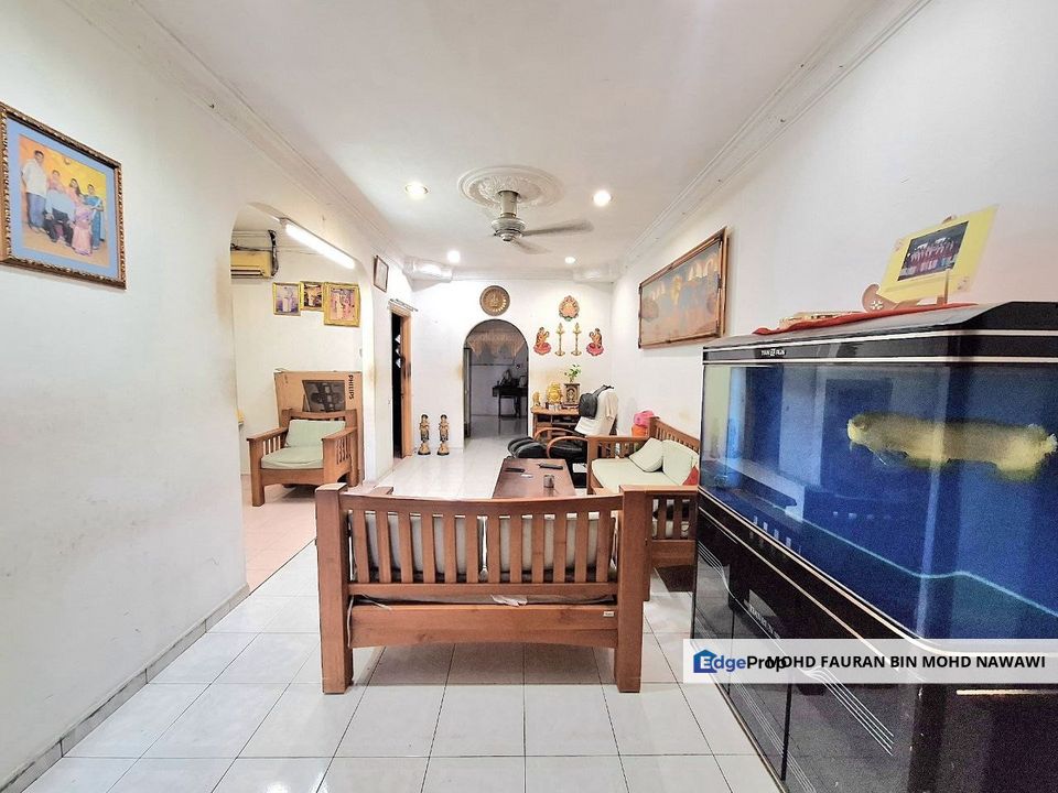Seksyen 17 Shah Alam 1.5 Storey Terrace RENOVATED Shah Alam For Sale, Selangor, Shah Alam