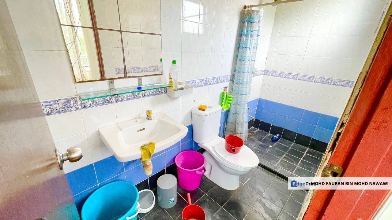 Taman Puchong Prima 2 Storey Terrace NEAR LRT PUCHONG PRIMA Puchong For Sale, Selangor, Puchong