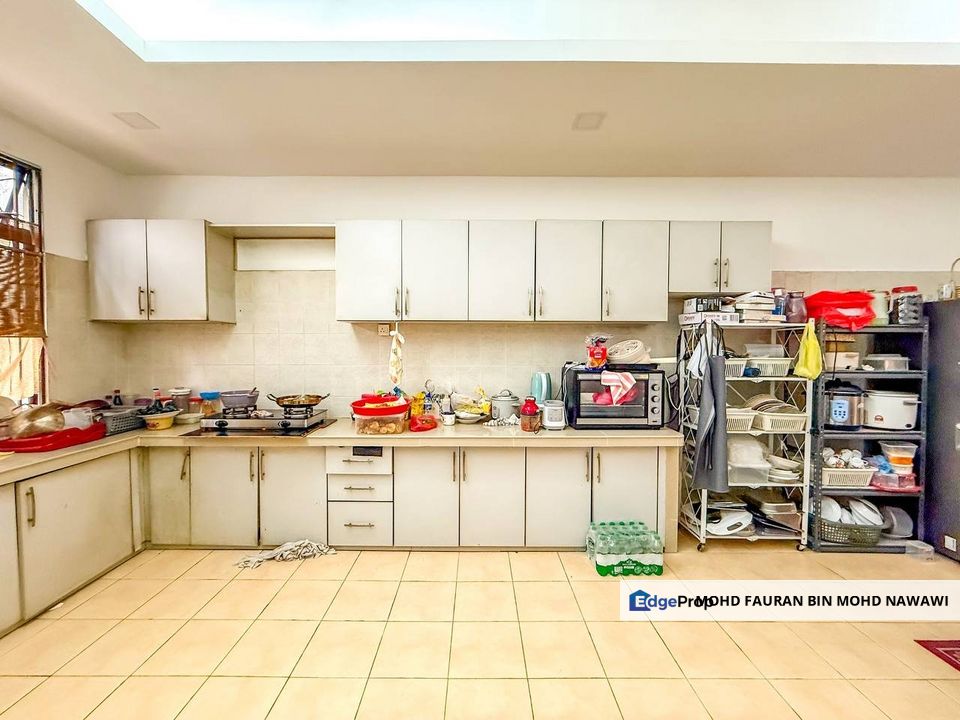 Bandar Nusaputra 2 Storey Superlink RENOVATED Puchong South For Sale, Selangor, Puchong South