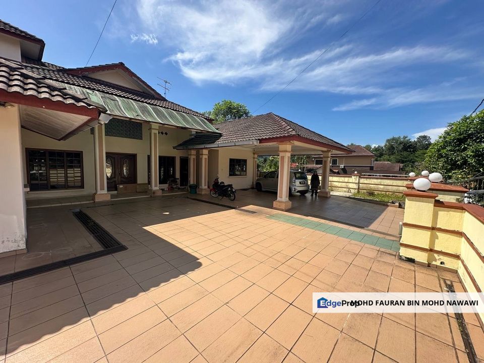 Villa Bestari 1.5 Storey Bungalow RENOVATED+SEBELAH SURAU Gombak For Sale, Selangor, Gombak