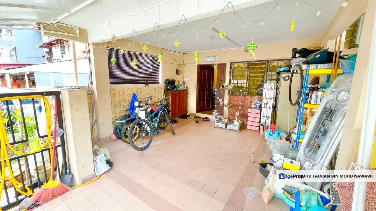 Taman Bukit Teratai 3 Storey Terrace END LOT Ampang For Sale, Selangor, Ampang