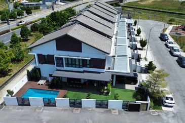 ATHIRA, Bandar Bukit Raja