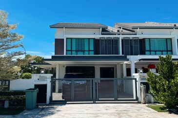 ATHIRA, Bandar Bukit Raja