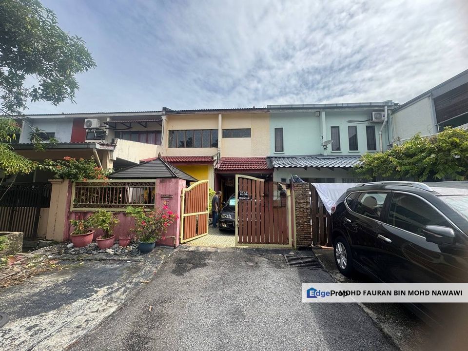 Taman Cempaka 2 Storey Terrace EXTENDED Ampang For Sale, Selangor, Ampang