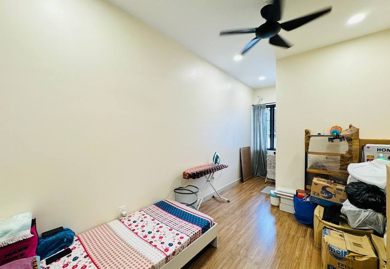 Elmina Green Three @ City of Elmina