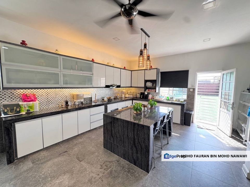 Kemuning Residence Shah Alam 2.5 Storey Bungalow END LOT RENOVATED Shah Alam For Sale, Selangor, Shah Alam