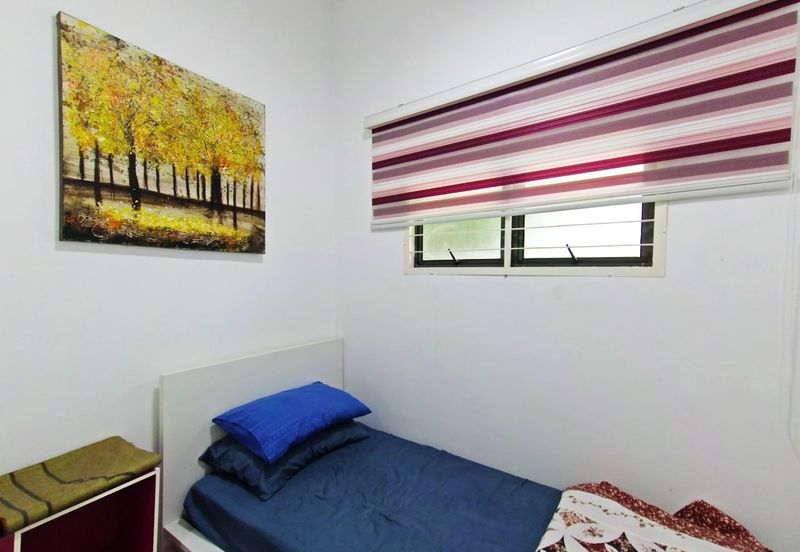 Puncak Pinggiran Putra