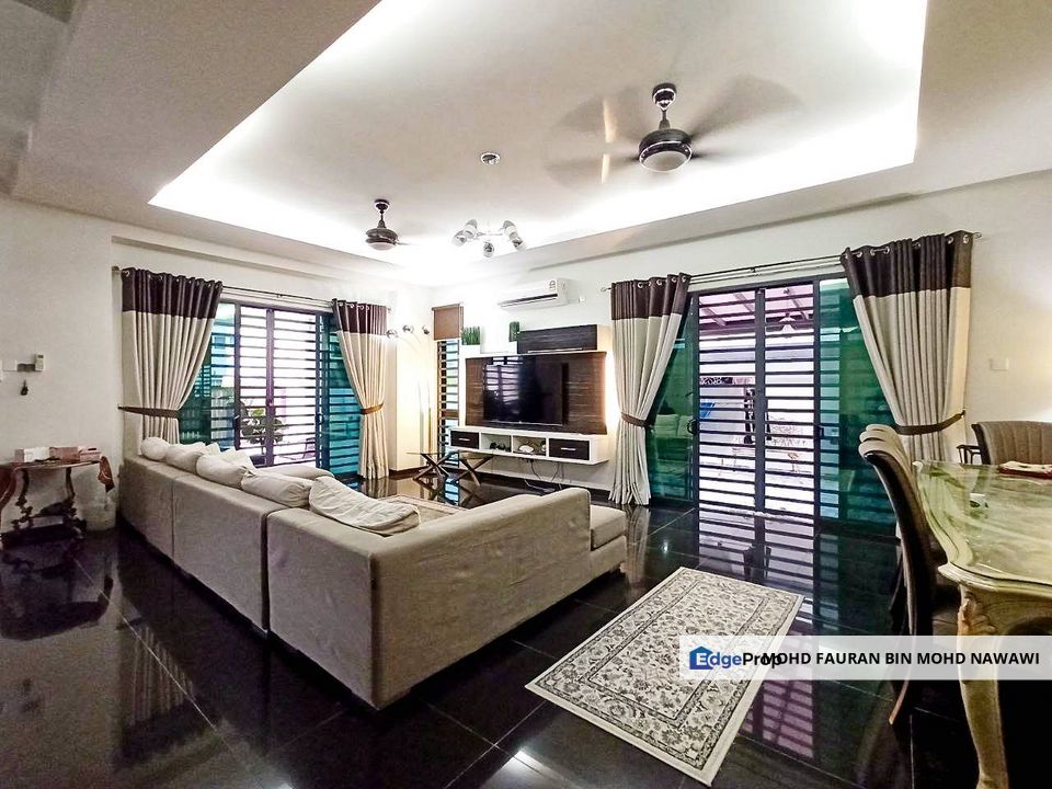 Taman Saujana Suria Kajang 3 Storey Semi D RENOVATED Kajang For Sale, Selangor, Kajang