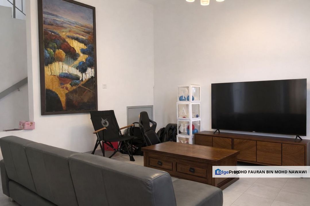 Ukay Perdana Ampang 2.5 Storey Link Terrace RENOVATED UNIT Ampang For Sale, Selangor, Ampang