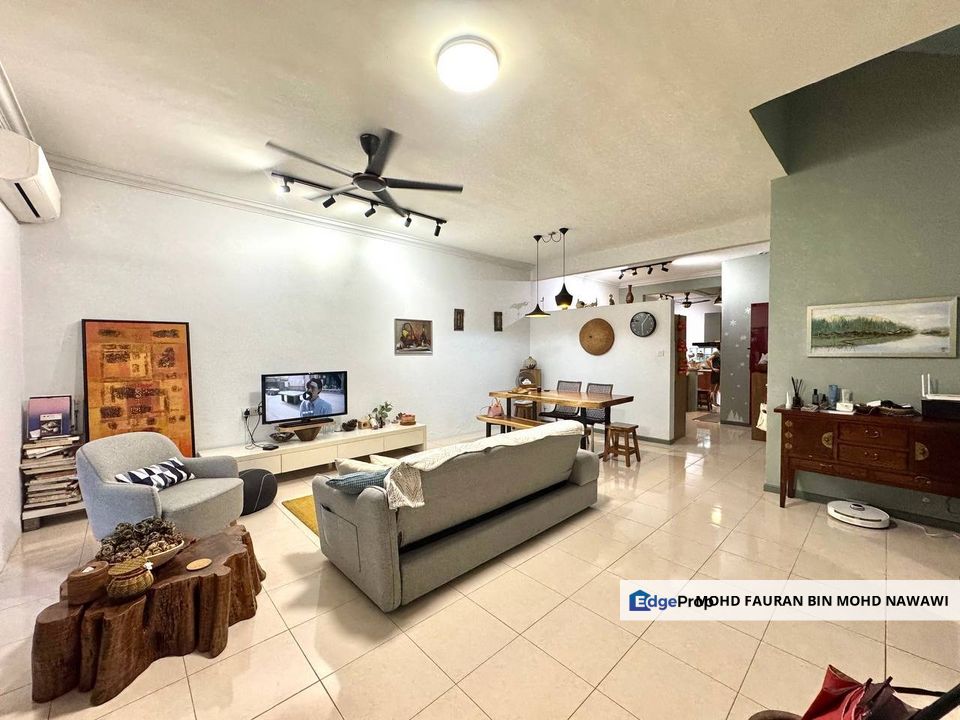 Pulau Angsa Shah Alam 2 Storey Terrace RENOVATED UNIT Shah Alam For Sale, Selangor, Shah Alam
