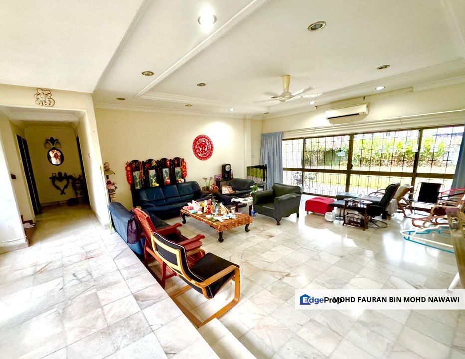 Seksyen 4 Shah Alam 1.5 Storey Bungalow SPACIOUS LAYOUT Shah Alam For Sale, Selangor, Shah Alam