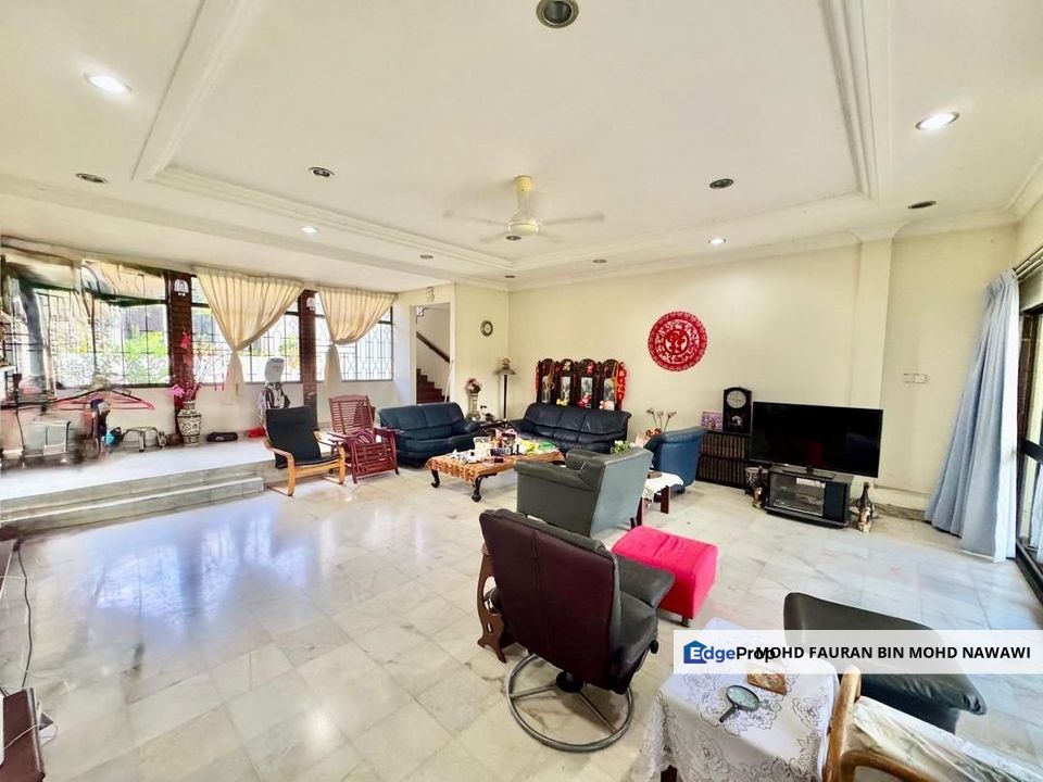 Seksyen 4 Shah Alam 1.5 Storey Bungalow SPACIOUS LAYOUT Shah Alam For Sale, Selangor, Shah Alam