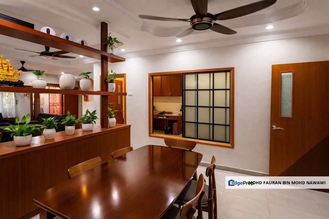 Villa Rimbawan Seri Kembangan 2 Storey Semi D House RENOVATED Seri Kembangan For Sale, Selangor, Puchong South