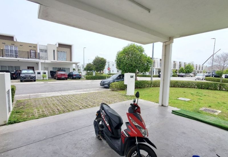 Casa Green @ Cybersouth