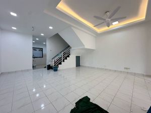 (BOOKING FLEXIBLE) Renovated 2.5 Storey Taman Rawang Perdana 2 Rawang ...