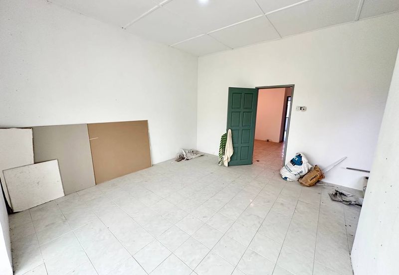 SL 10, Bandar Sungai Long