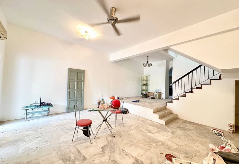 SL 10, Bandar Sungai Long